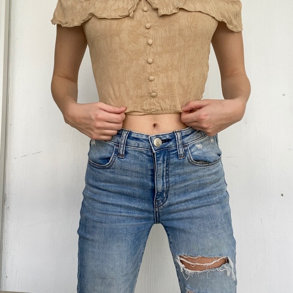 Beige textured off the shoulder crop top - Picture 3 of 3